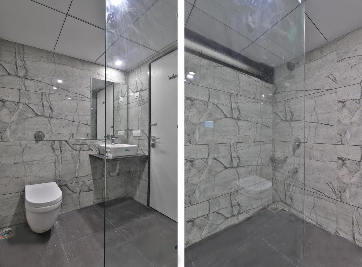 Hotel Privya Rooms And Banquet Surate Extérieur photo